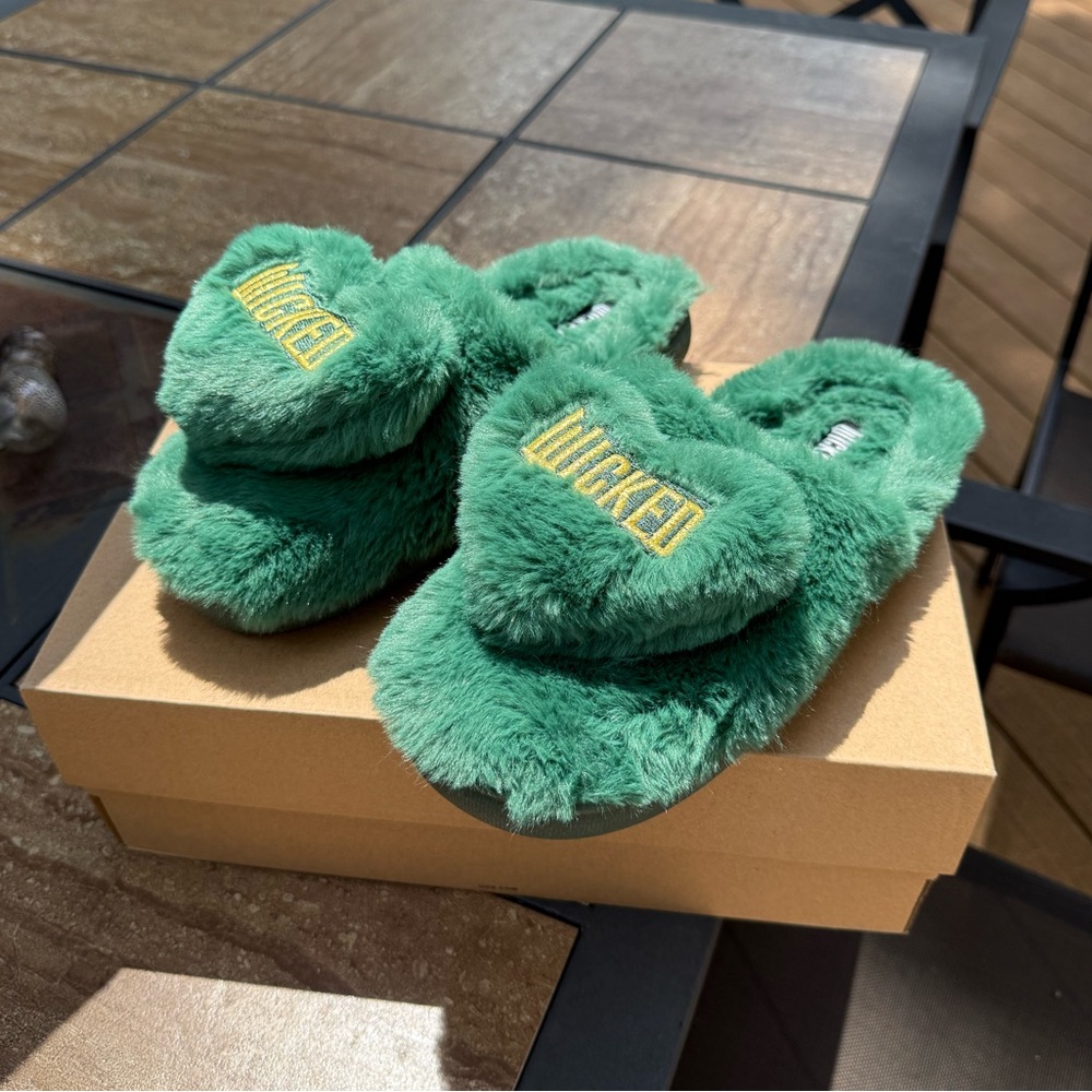 WICKED Faux-Fur Heart Slippers